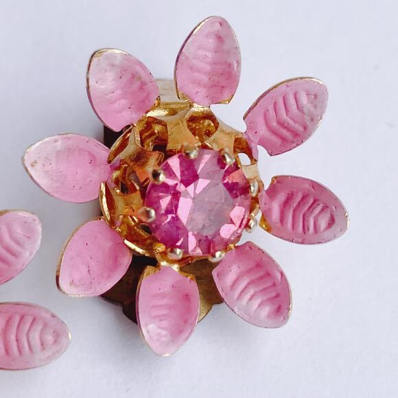 VTG Mid Century Signed Austria Pink Enamel Rhinestone Flower Clip On Earrings - Picture 5 of 13